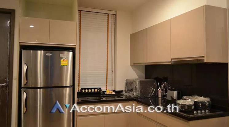  2 Bedrooms  Condominium For Rent in Sukhumvit, Bangkok  near BTS Phrom Phong (AA18825)