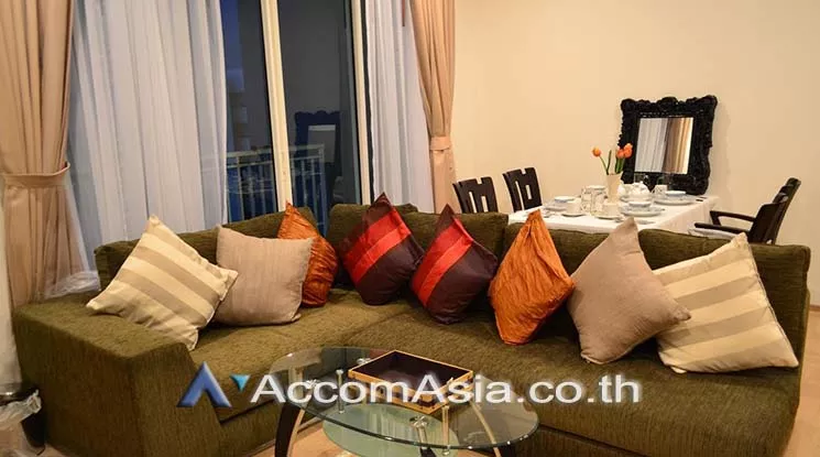  2 Bedrooms  Condominium For Rent in Sukhumvit, Bangkok  near BTS Phrom Phong (AA18825)