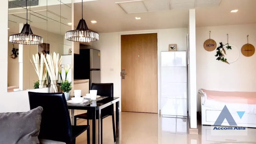  2 Bedrooms  Condominium For Rent & Sale in Sukhumvit, Bangkok  near BTS Phrom Phong (AA18892)