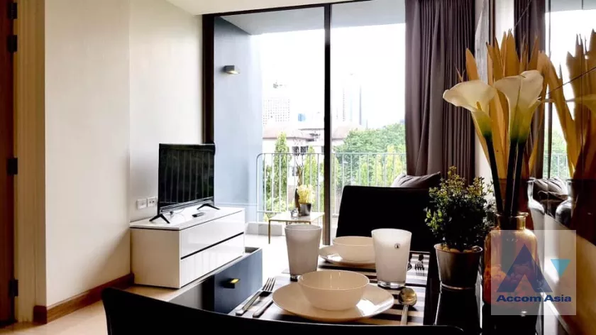  2 Bedrooms  Condominium For Rent & Sale in Sukhumvit, Bangkok  near BTS Phrom Phong (AA18892)