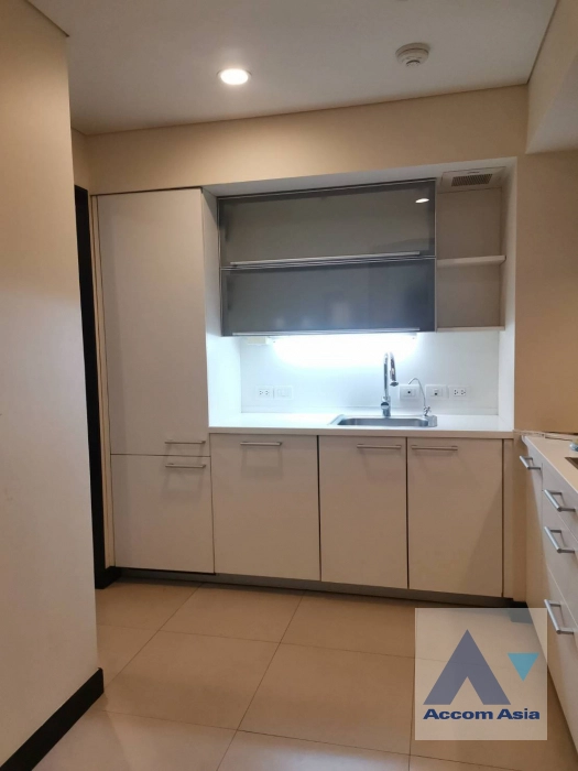 5  2 br Condominium For Rent in Ploenchit ,Bangkok BTS Chitlom at The Park Chidlom AA18978