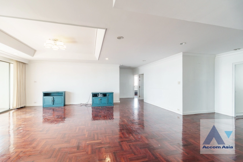 6  4 br Apartment For Rent in Sukhumvit ,Bangkok BTS Phrom Phong at Pet friendly - High rise Apartment AA19041