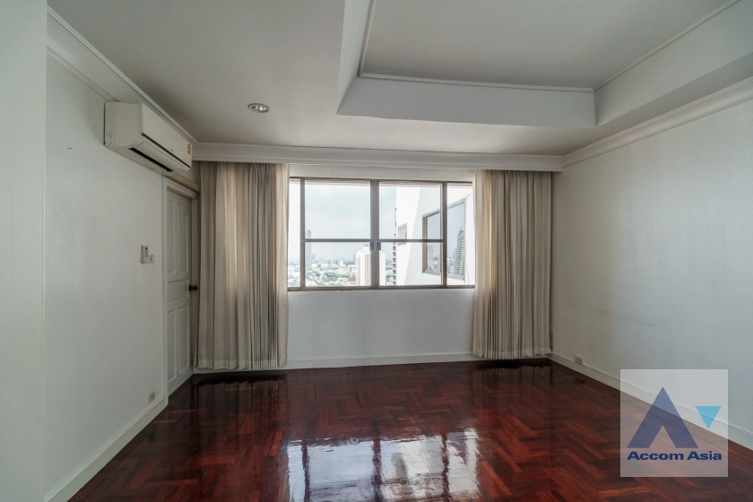 32  4 br Apartment For Rent in Sukhumvit ,Bangkok BTS Phrom Phong at Pet friendly - High rise Apartment AA19041