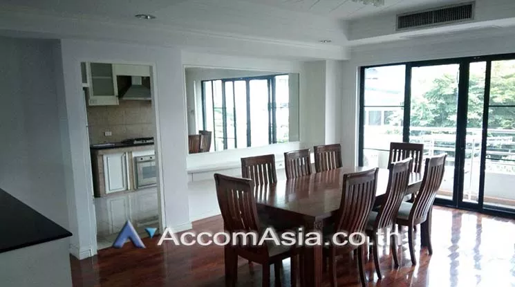  3 Bedrooms  Apartment For Rent in Sukhumvit, Bangkok  near BTS Asok - MRT Sukhumvit (AA19070)