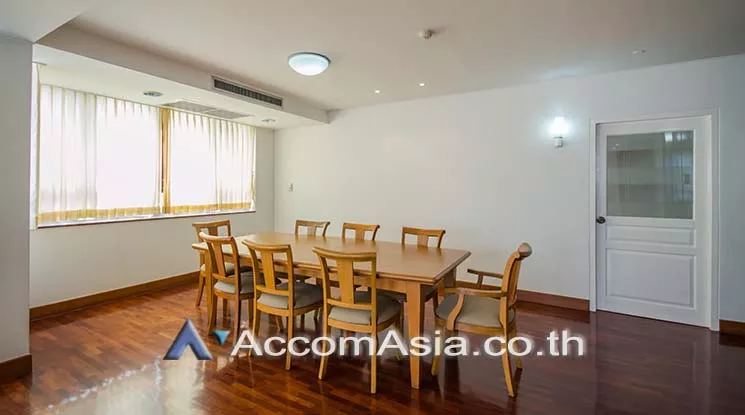 Pet friendly |  3 Bedrooms  Apartment For Rent in Sukhumvit, Bangkok  near BTS Phrom Phong (AA19075)