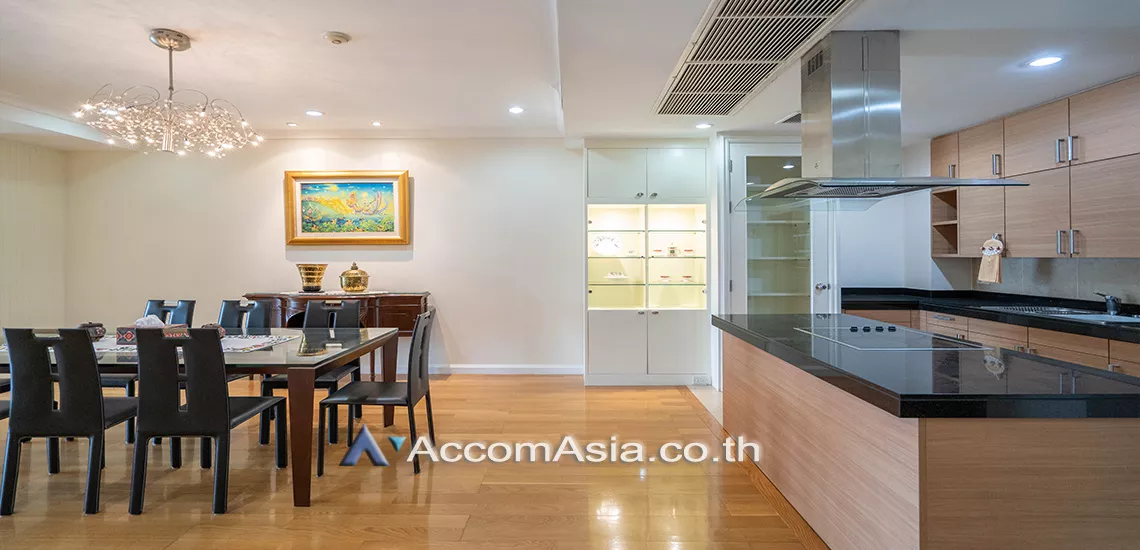  2 Bedrooms  Condominium For Rent in Sukhumvit, Bangkok  near BTS Phrom Phong (AA19087)