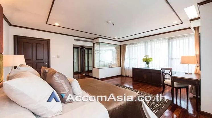 Big Balcony |  3 Bedrooms  Apartment For Rent in Sukhumvit, Bangkok  near BTS Asok - MRT Sukhumvit (AA19090)