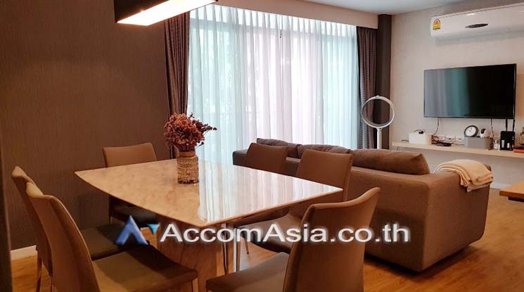  2 Bedrooms  Condominium For Sale in Charoenkrung, Bangkok  near BRT Nararam 3 (AA19094)