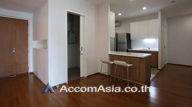  3 Bedrooms  Apartment For Rent in Sukhumvit, Bangkok  near BTS Thong Lo (AA19125)