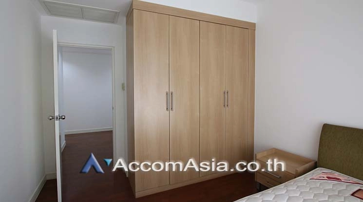  3 Bedrooms  Condominium For Rent in Sukhumvit, Bangkok  near BTS Phrom Phong (AA19151)