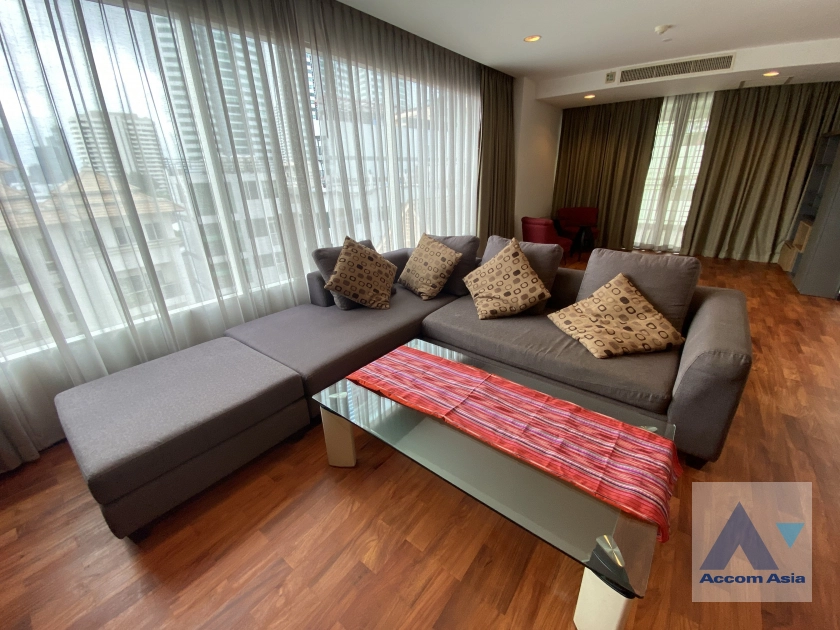  2 Bedrooms  Condominium For Rent in Sukhumvit, Bangkok  near BTS Phrom Phong (AA19171)