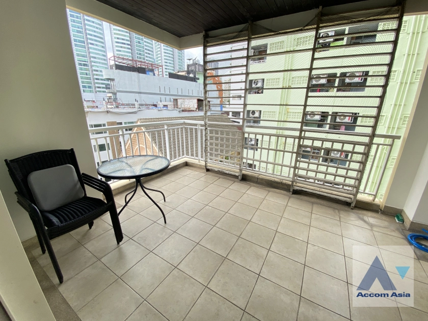  2 Bedrooms  Condominium For Rent in Sukhumvit, Bangkok  near BTS Phrom Phong (AA19171)