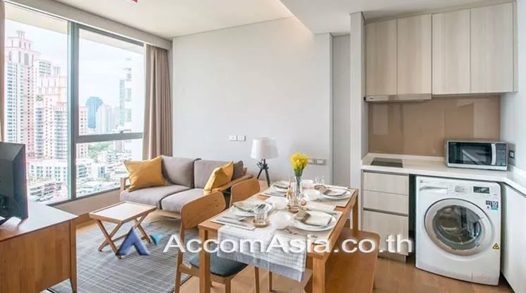  1 Bedroom  Condominium For Rent in Sukhumvit, Bangkok  near BTS Phrom Phong (AA19175)