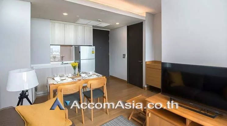  1 Bedroom  Condominium For Rent in Sukhumvit, Bangkok  near BTS Phrom Phong (AA19175)