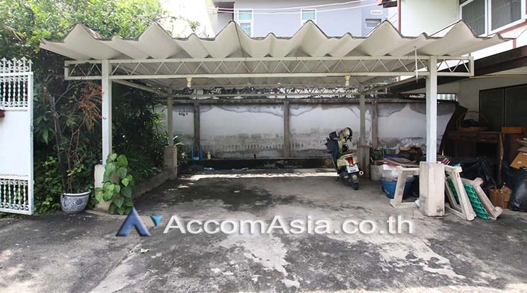  1  4 br House For Rent in Sukhumvit ,Bangkok BTS Thong Lo AA19216