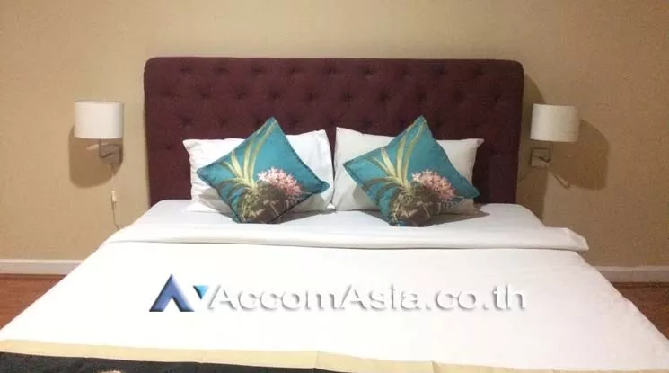  2 Bedrooms  Condominium For Rent in Sukhumvit, Bangkok  near BTS Phrom Phong (AA19241)