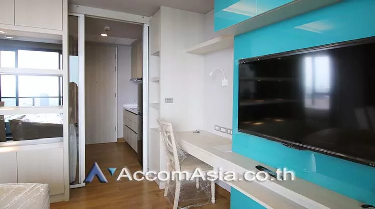  2 Bedrooms  Condominium For Rent in Sukhumvit, Bangkok  near BTS Phrom Phong (AA19266)