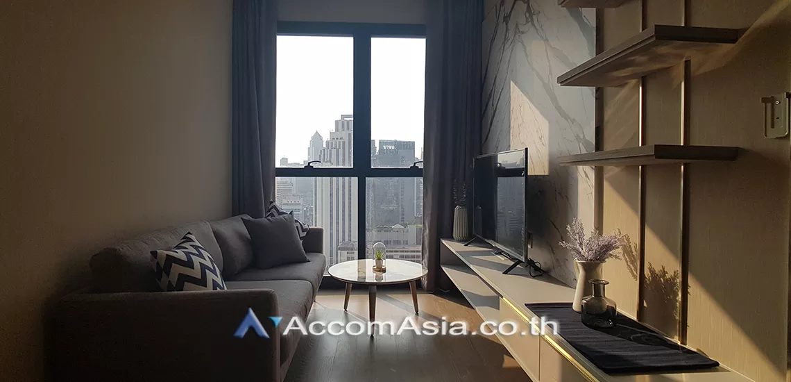  1 Bedroom  Condominium For Rent in Sukhumvit, Bangkok  near BTS Asok - MRT Sukhumvit (AA19272)