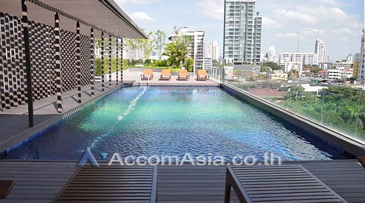  1 Bedroom  Condominium For Sale in Sukhumvit, Bangkok  near BTS Thong Lo (AA19299)