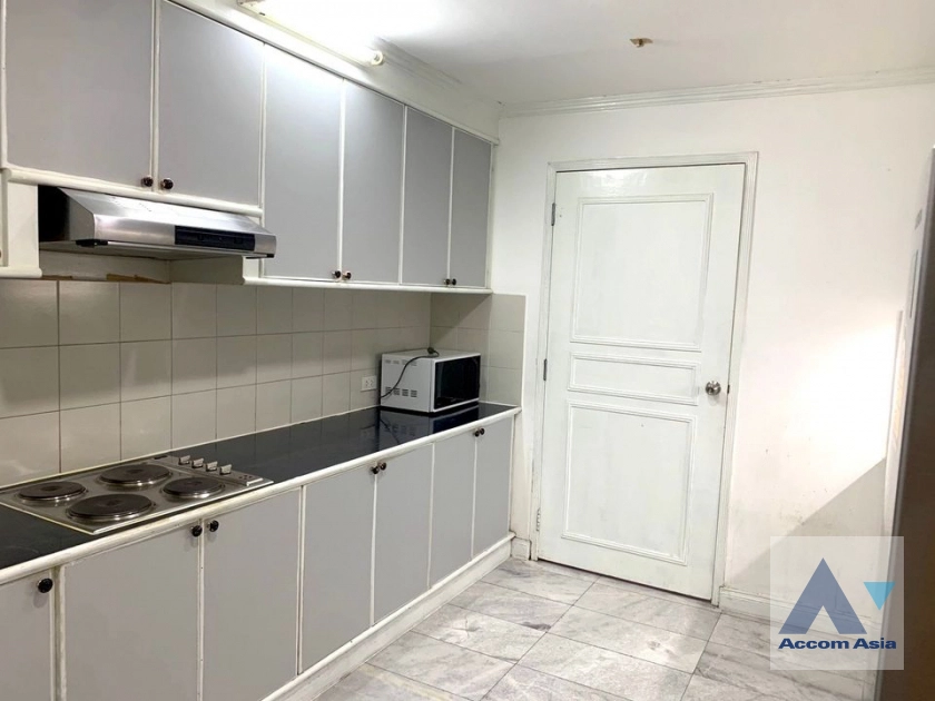  3 Bedrooms  Condominium For Rent in Sukhumvit, Bangkok  near BTS Thong Lo (AA19314)