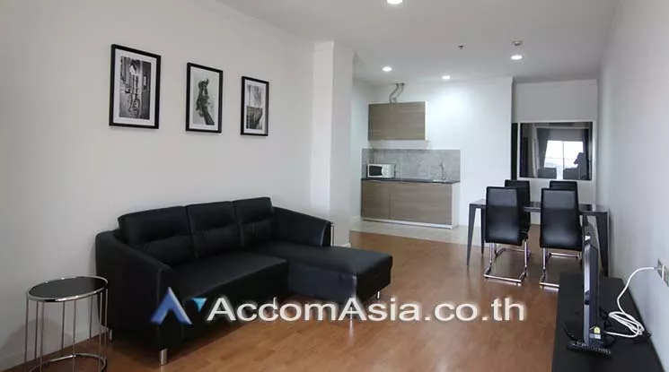  2 Bedrooms  Condominium For Rent in Sukhumvit, Bangkok  near BTS Phrom Phong (AA19381)