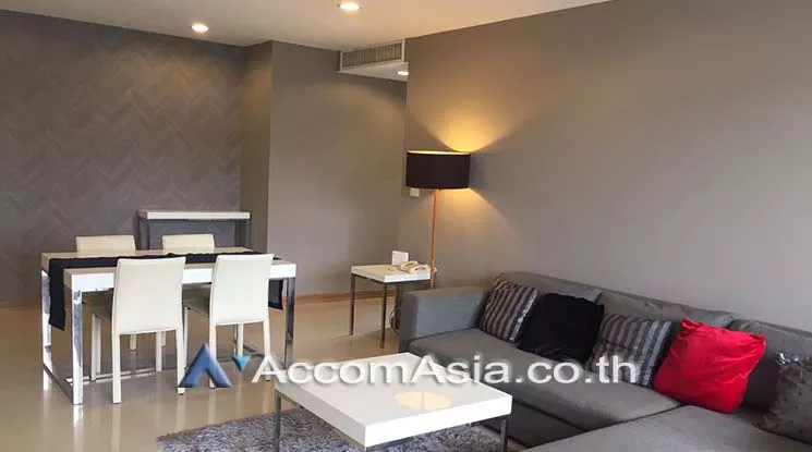  2 Bedrooms  Condominium For Rent in Sukhumvit, Bangkok  near BTS Phrom Phong (AA19382)