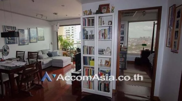  1  2 br Condominium For Sale in Charoen Nakhon ,Bangkok BTS Krung Thon Buri at Baan Chao Praya AA19418