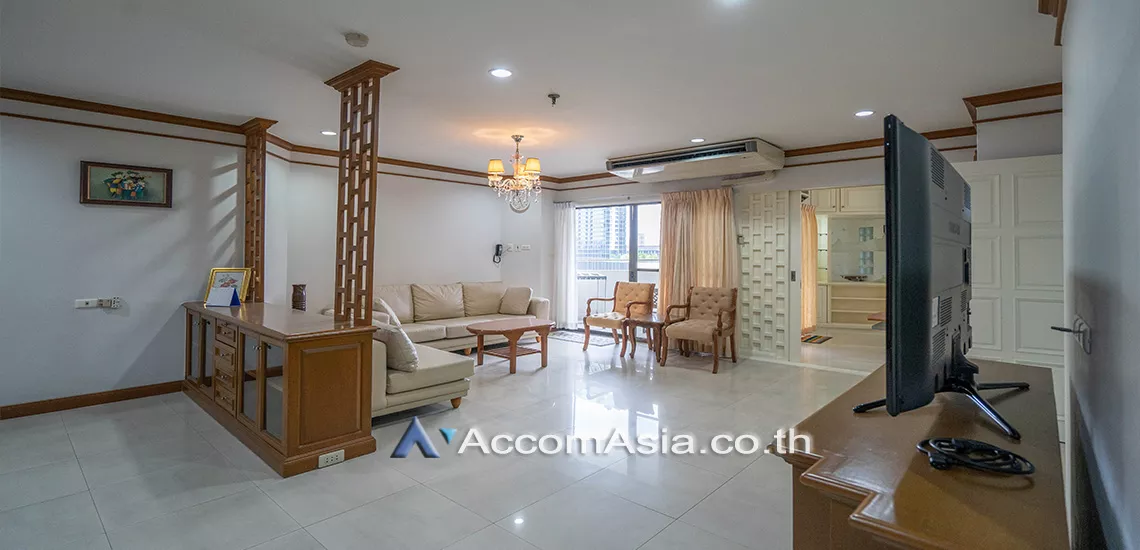 Pet friendly |  3 Bedrooms  Condominium For Rent in Sukhumvit, Bangkok  near BTS Thong Lo (AA19455)