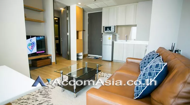  1 Bedroom  Condominium For Rent in Sukhumvit, Bangkok  near BTS Phrom Phong (AA19458)