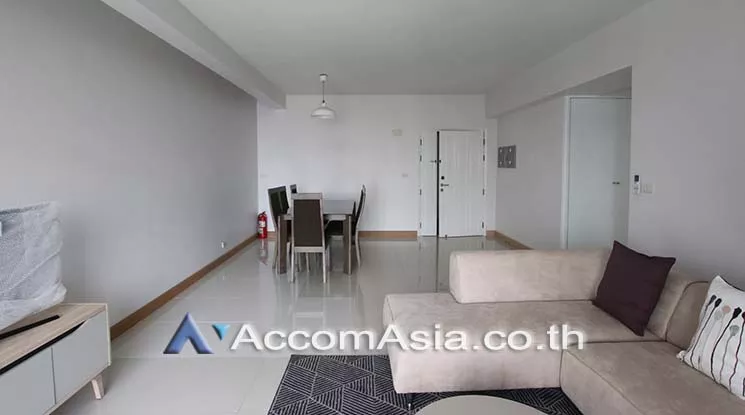  3 Bedrooms  Condominium For Rent in Sukhumvit, Bangkok  near BTS Phrom Phong (AA19507)