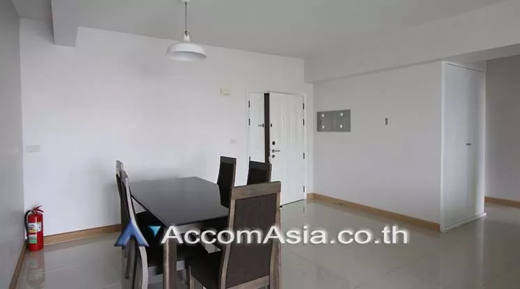  3 Bedrooms  Condominium For Rent in Sukhumvit, Bangkok  near BTS Phrom Phong (AA19507)