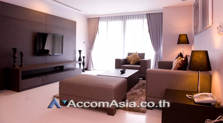  2 Bedrooms  Apartment For Rent in Sukhumvit, Bangkok  near BTS Asok - MRT Sukhumvit (AA19514)