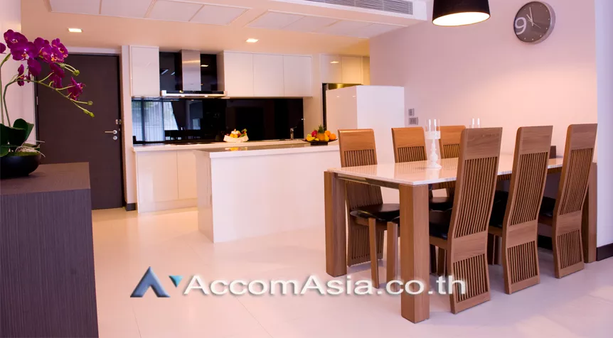  2 Bedrooms  Apartment For Rent in Sukhumvit, Bangkok  near BTS Asok - MRT Sukhumvit (AA19514)