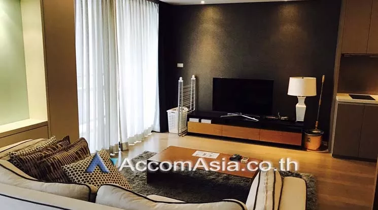  1 Bedroom  Condominium For Rent in Sukhumvit, Bangkok  near BTS Ekkamai (AA19530)