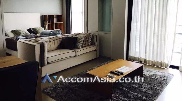  1 Bedroom  Condominium For Rent in Sukhumvit, Bangkok  near BTS Ekkamai (AA19530)