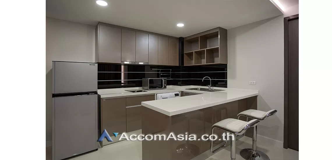  1 Bedroom  Apartment For Rent in Sukhumvit, Bangkok  near BTS Phrom Phong (AA19542)