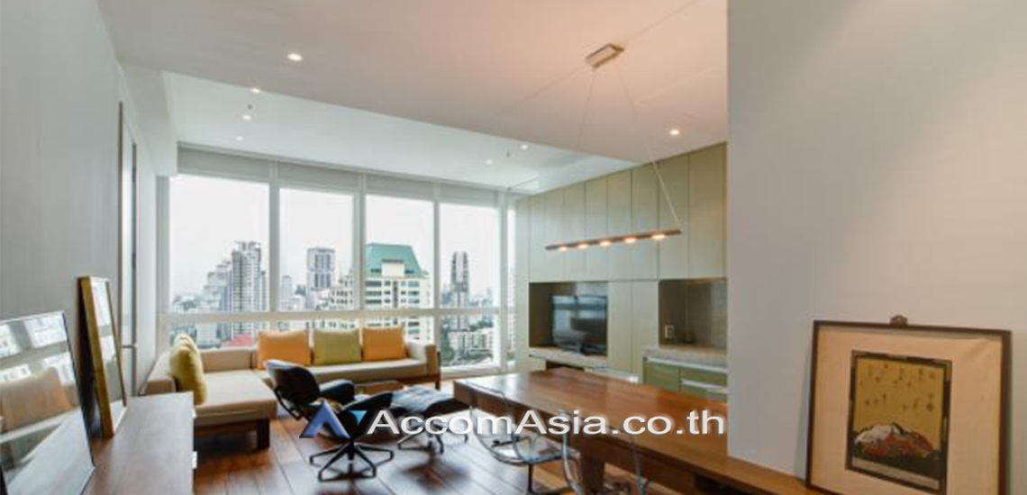  1 Bedroom  Condominium For Rent in Sukhumvit, Bangkok  near BTS Asok - MRT Sukhumvit (AA19549)