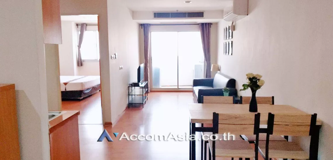  2 Bedrooms  Condominium For Rent in Sukhumvit, Bangkok  near BTS Phrom Phong (AA19575)