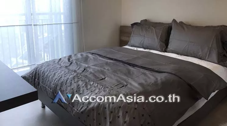  1 Bedroom  Condominium For Rent in Sukhumvit, Bangkok  near BTS Thong Lo (AA19616)