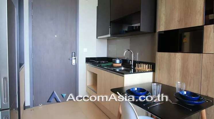  1 Bedroom  Condominium For Sale in Sukhumvit, Bangkok  near BTS Asok - MRT Sukhumvit (AA19636)