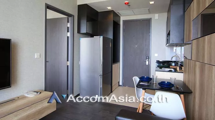  1 Bedroom  Condominium For Sale in Sukhumvit, Bangkok  near BTS Asok - MRT Sukhumvit (AA19636)