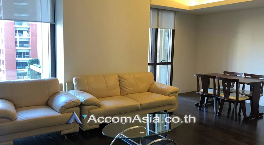  1 Bedroom  Condominium For Rent in Ploenchit, Bangkok  near BTS Ratchadamri (AA19675)