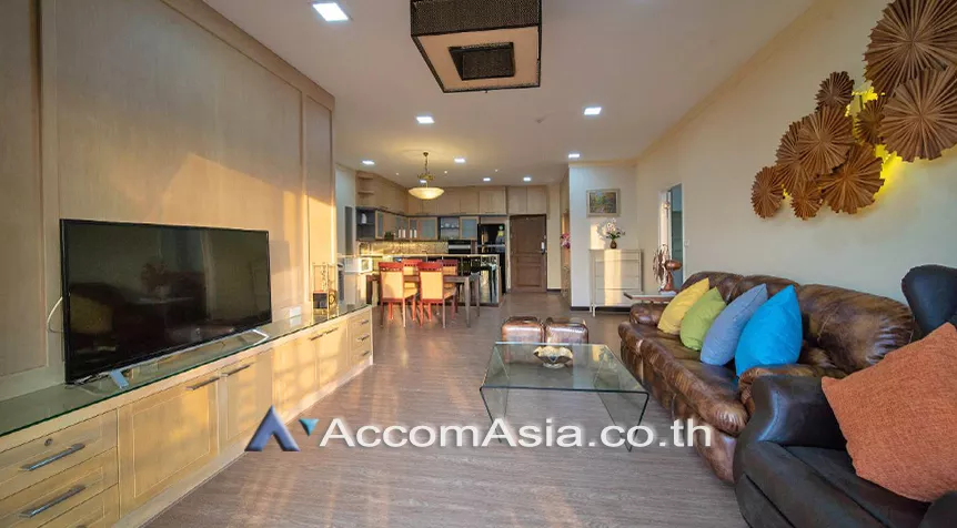  3 Bedrooms  Condominium For Rent in Sukhumvit, Bangkok  near BTS Phrom Phong (AA19691)