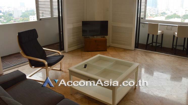 Corner Unit, Duplex Condo, Pet friendly |  2 Bedrooms  Condominium For Rent in Sukhumvit, Bangkok  near BTS Ekkamai (AA19718)