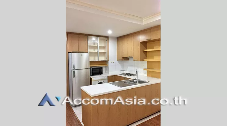  2 Bedrooms  Condominium For Rent in Sukhumvit, Bangkok  near BTS Asok - MRT Sukhumvit (AA19734)