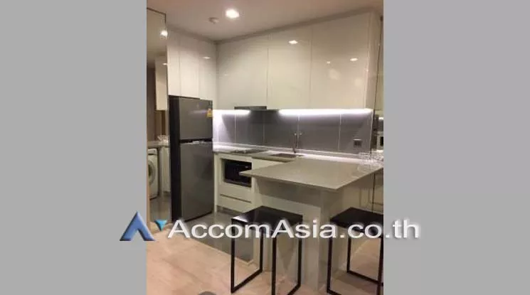 Pet friendly |  1 Bedroom  Condominium For Rent in Sukhumvit, Bangkok  near BTS Ekkamai (AA19744)