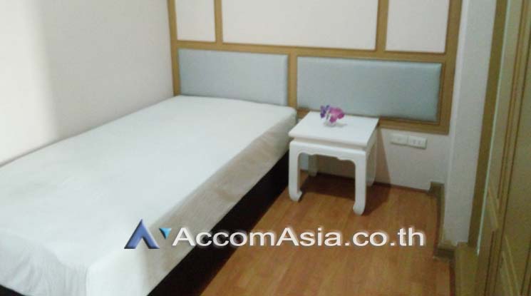  2 Bedrooms  Condominium For Rent in Sukhumvit, Bangkok  near BTS Thong Lo (AA19807)