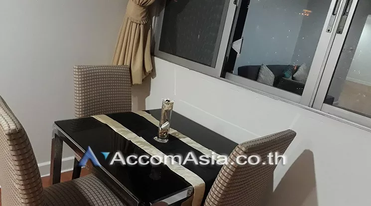  2 Bedrooms  Condominium For Rent in Sukhumvit, Bangkok  near BTS Phrom Phong (AA19811)