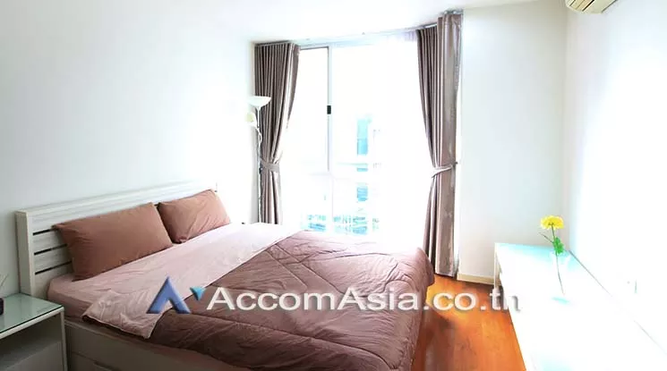  2 Bedrooms  Condominium For Rent in Sukhumvit, Bangkok  near BTS Nana (AA19901)