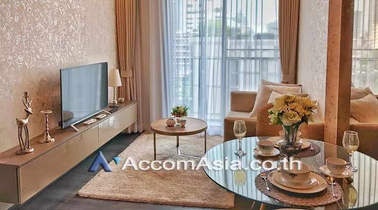  1 Bedroom  Condominium For Rent in Sukhumvit, Bangkok  near BTS Asok - MRT Sukhumvit (AA19931)